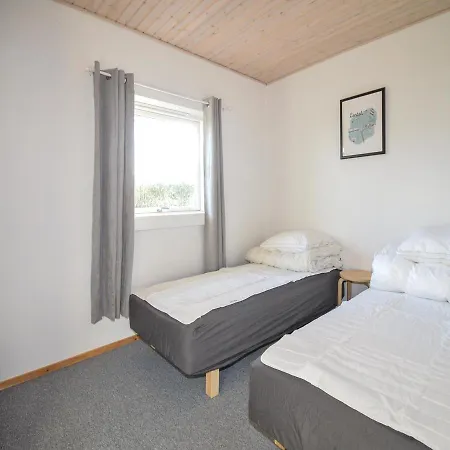 Lägenhet Three-bedroom In Faxe
